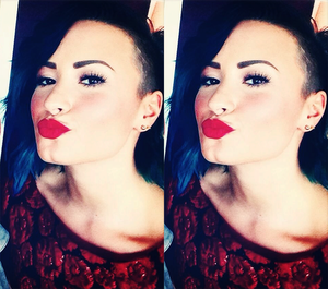  Demi Lovato ★