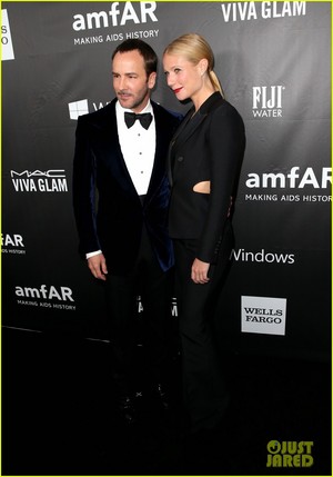  Gwyneth Paltrow Wears a Suit with Slits at amfAR Gala