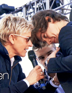  Harry On Ellen (x)