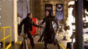  Hawkeye vs Loki