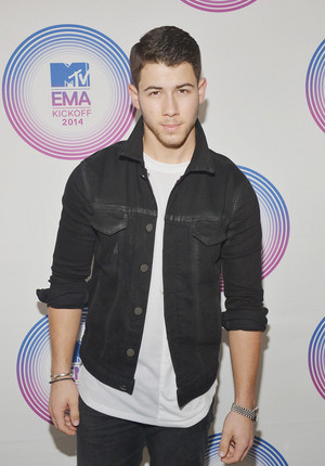  Nick Jonas attends এমটিভি EMA’s 2014 Kick Off at Klipsch Amphitheater on November 9, 2014