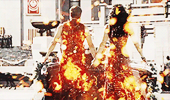  Peeta And Katniss Gif - Catching 火, 消防