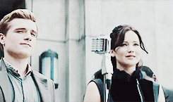  Peeta And Katniss Gif - Catching feu