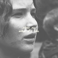  Peeta And Katniss Gif - The Hunger Games