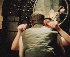  Regina and Robin baciare