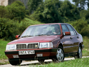 1986 Lancia Thema 8.3 (equipped with a Ferrari V8 engine) 