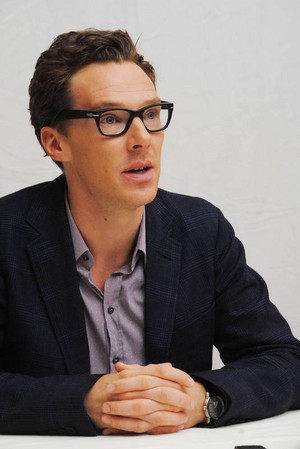  Benedict Cumberbatch at the Hollywood Foreign Press Association press conference