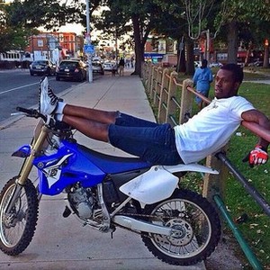  Dirt Bike Rell Chillin In the city