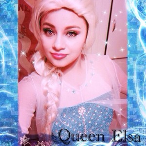 Elsa Disney world 