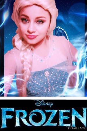 Elsa cosplay (frozen)