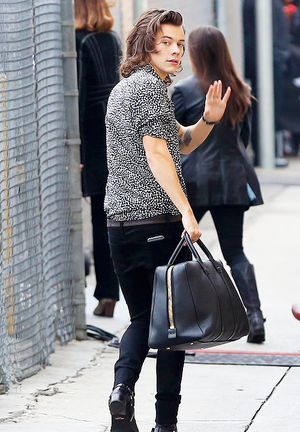 Harry arriving to Jimmy Kimmel Live on November 20, 2014.