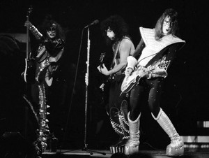  KISS...The Cow Palace 1977