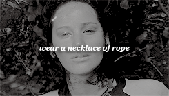  Katniss/Peeta Mockingjay Hanging arbre Gif