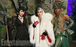  Once Upon a Time - Season 4 - The Queens of Darkness