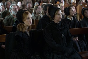  Salem "The Vow" (1x01) promotional picture