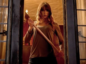  Sharni Vinson in 'You're Next'