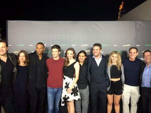  The Flash and Mũi tên xanh Crossover Premiere