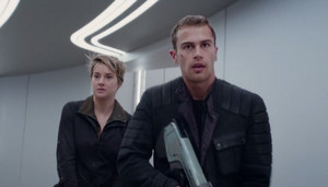  Tris and Four,Insurgent