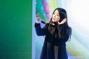  141227 아이유 performing at the Chamisul Soju Festival