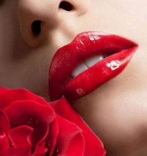  Beautiful Red Lips with a flor