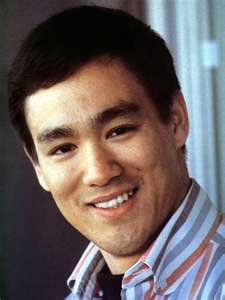  Bruce Jun অনুরাগী Lee(1940– 1973)