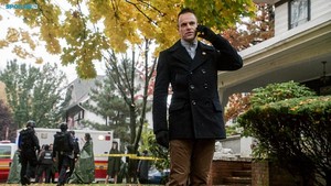  Elementary-Episode 3.11 - The Illustrious Client- Promotional gambar