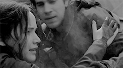 http://images6.fanpop.com/image/photos/37900000/Gale-and-Katniss-the-hunger-games-37923855-245-136.gif