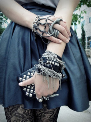  gothic acsessories