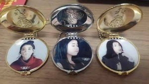  A 粉丝 made 李知恩 pendants