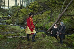  Outlander "Rent" (1x05) promotional picture
