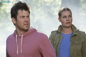  The Librarians - Episode 1.05 - And The яблоко of Discord - Promo Pics