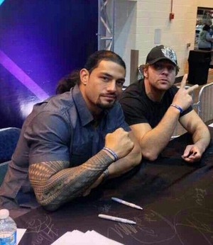  dean ambrose and roman reigns