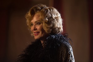  AHS Freak Show "Curtain Call" (4x13) promotional picture