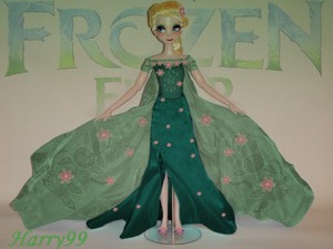  Elsa Doll (Fan made)