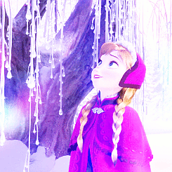  Frozen - Book and Final version of the movie