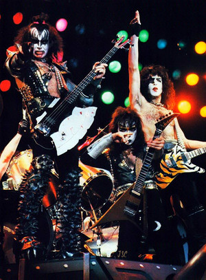  吻乐队（Kiss） 1983