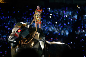 Katy Perry Performs in the Super Bowl XLIX Halftime onyesha