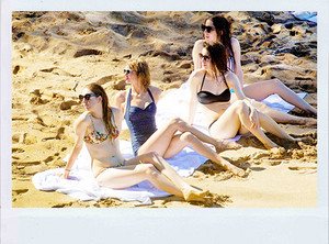  Taylor at The plage
