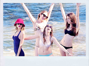  Taylor at The pantai