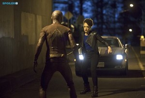 The Flash - Episode 1.12 - Crazy For You - Promo Pics