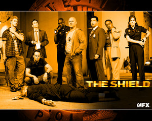  The Shield দেওয়ালপত্র