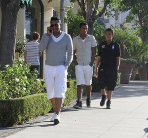  jermaine jackson with his sons jaafar jackson and jermajesty jackson at the commons in calabasas