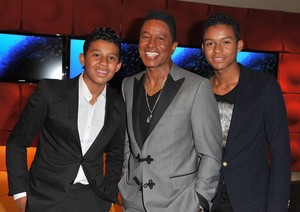  jermaine with his sons jermajesty and jaafar
