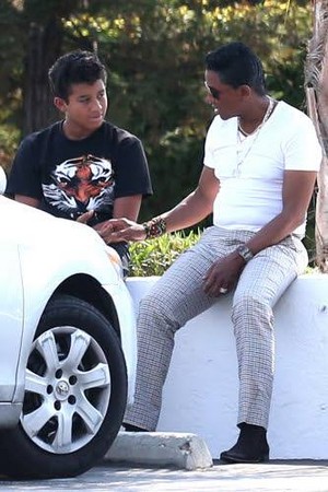  jermajesty spends time with dad jermaine in calabasas