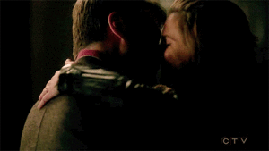  দুর্গ and Beckett kiss-7x16