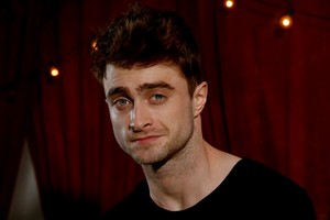  Daniel Radcliffe La Times Photoshoot New Pic Released (Fb.com/DanielJacobRadcliffeFanClub)
