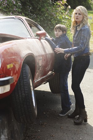  Emma and Henry - 1x04