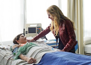  Emma and Henry - 1x22