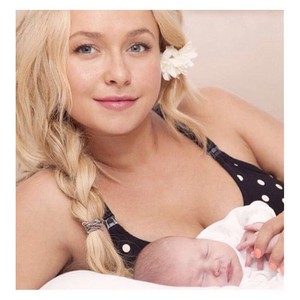  Hayden and her daughter