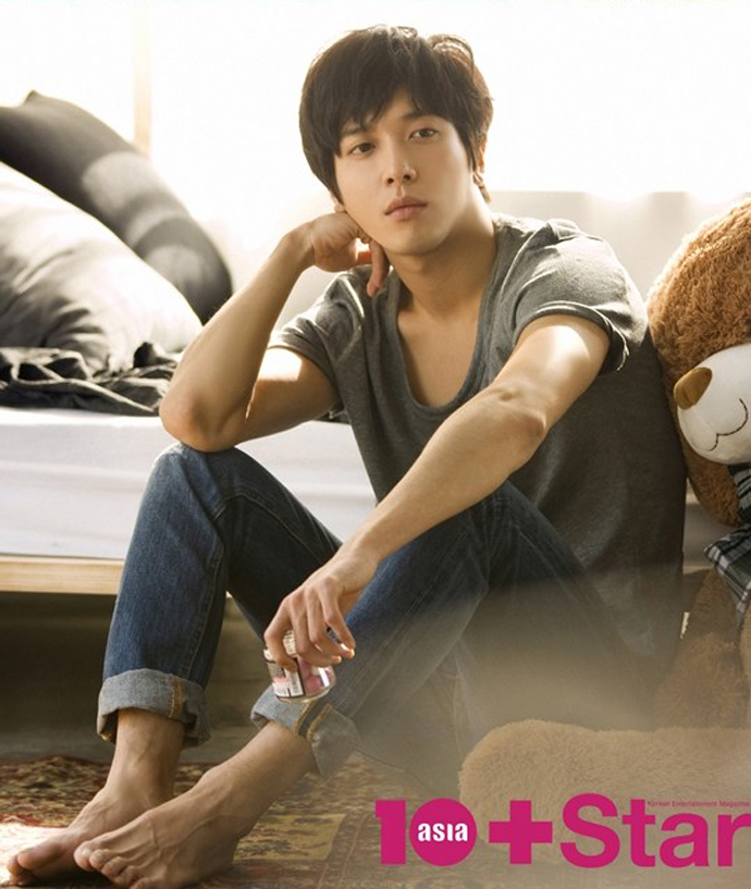 Jung Yonghwa For 10 Star